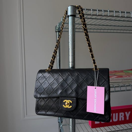 Pre-Owned Black Matelassé Lambskin Medium Classic Flap