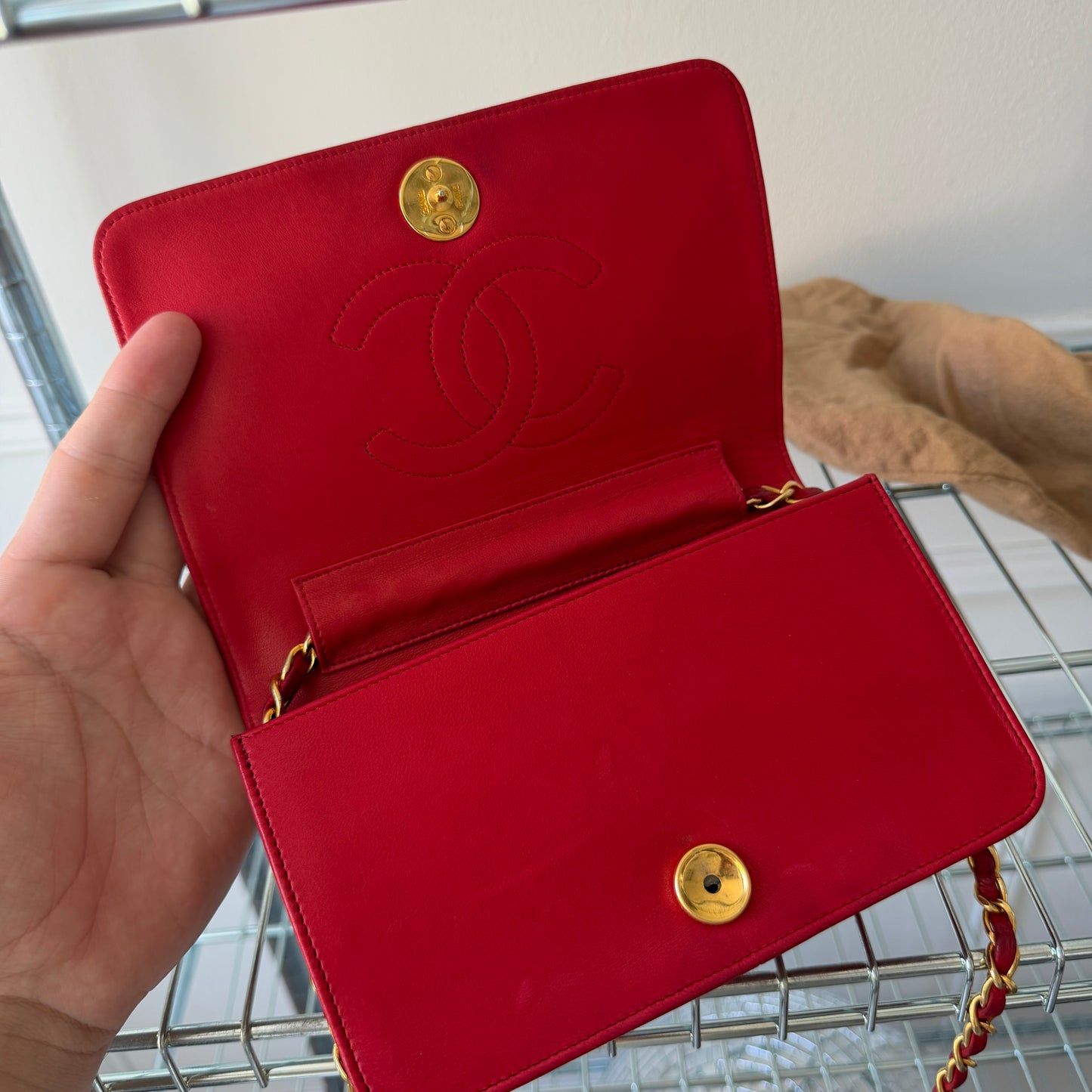 Pre-Owned Red Matelassé Lambskin Leather Full Flap Shoulder Bag
