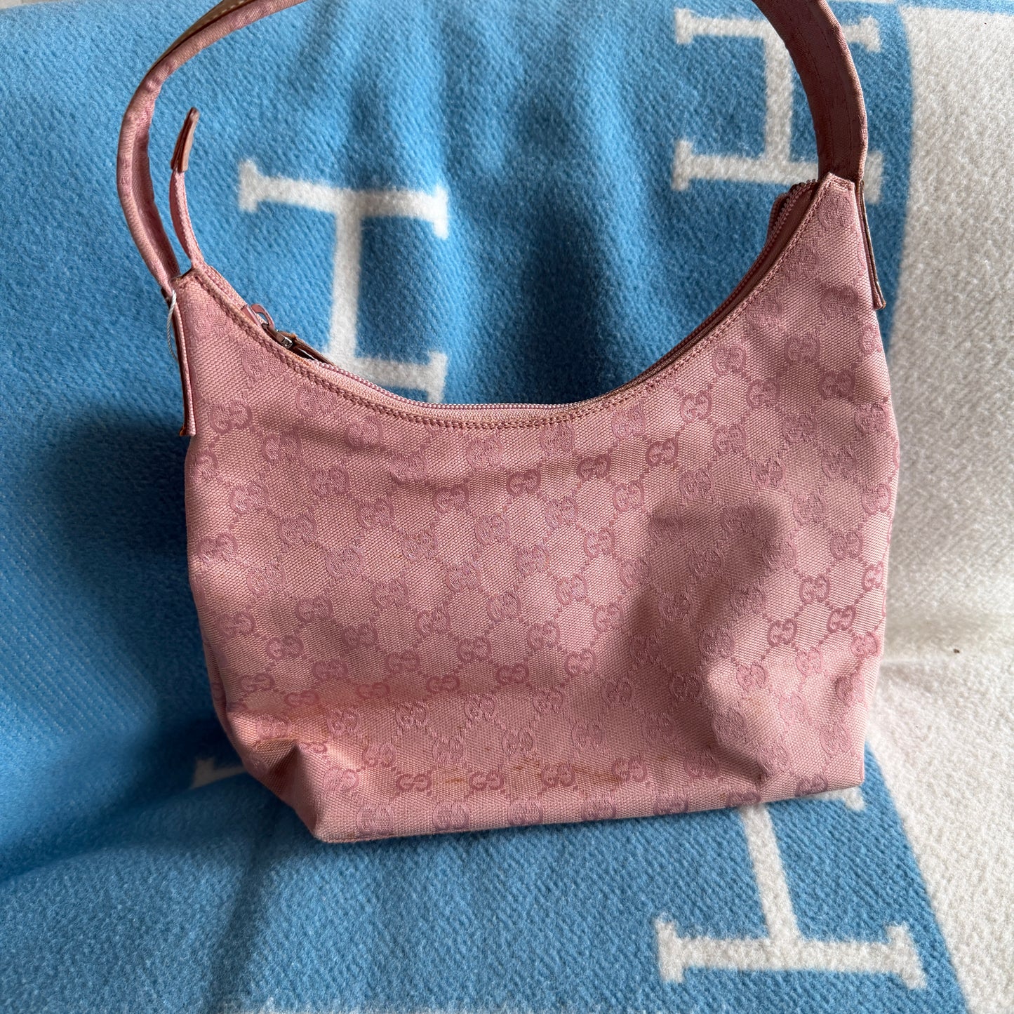 Pre-Owned Pink GG Canvas Hobo Bag