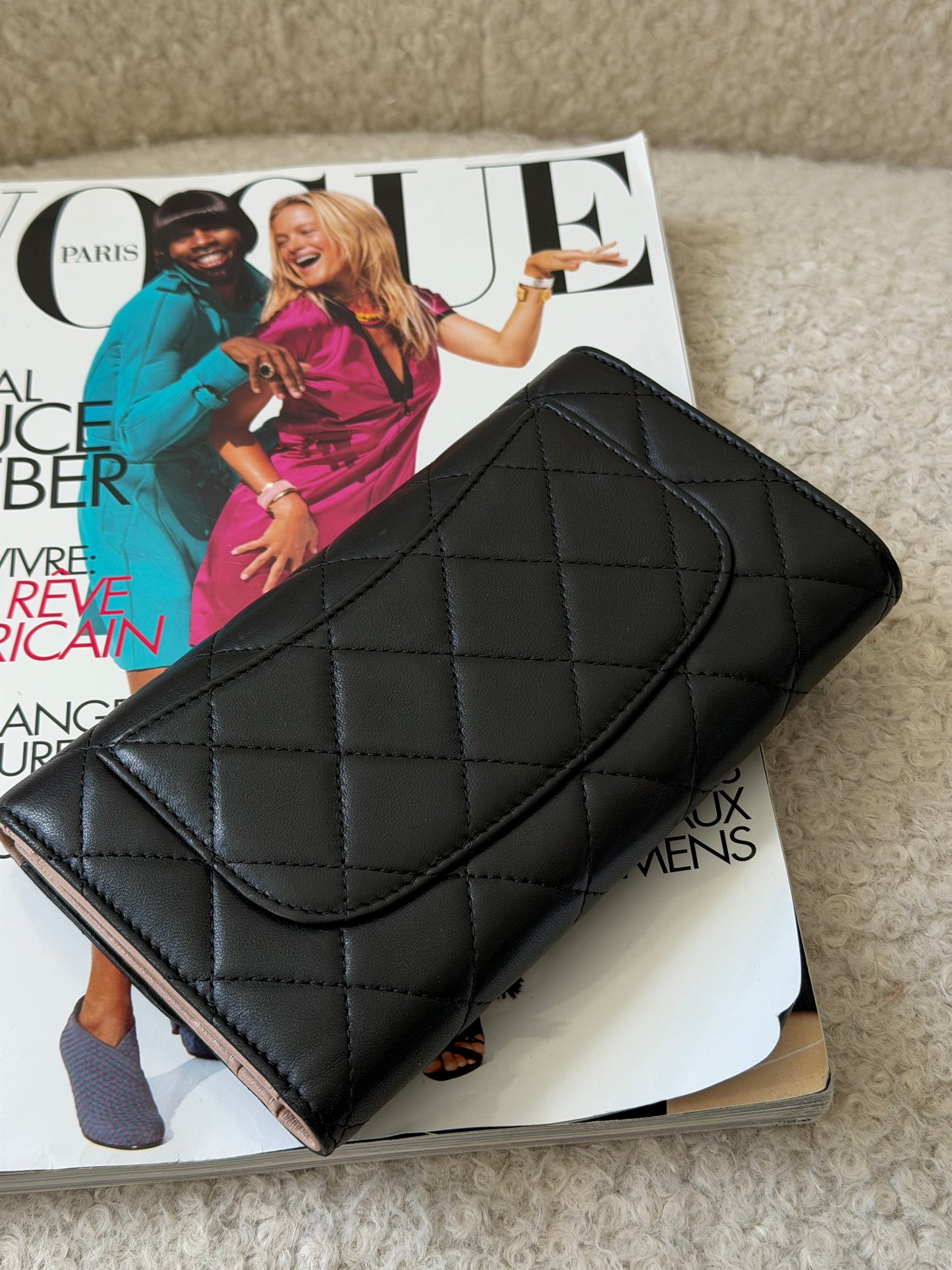 Pre-Owned Black Lambskin Leather Tri-Fold Wallet