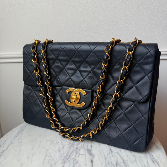 1994-96 Black Lambskin Maxi Single Flap 24K Gold-Plated Hardware