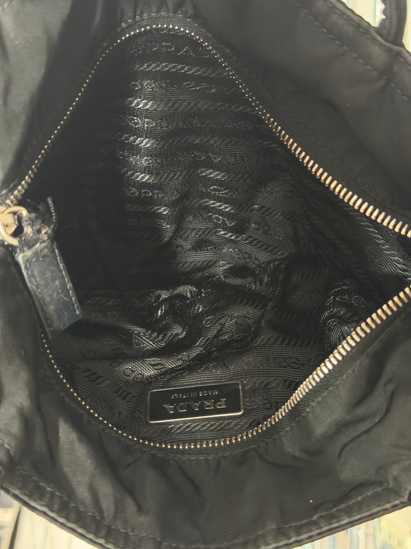 Pre-Owned Black Nylon Shoulder Bag