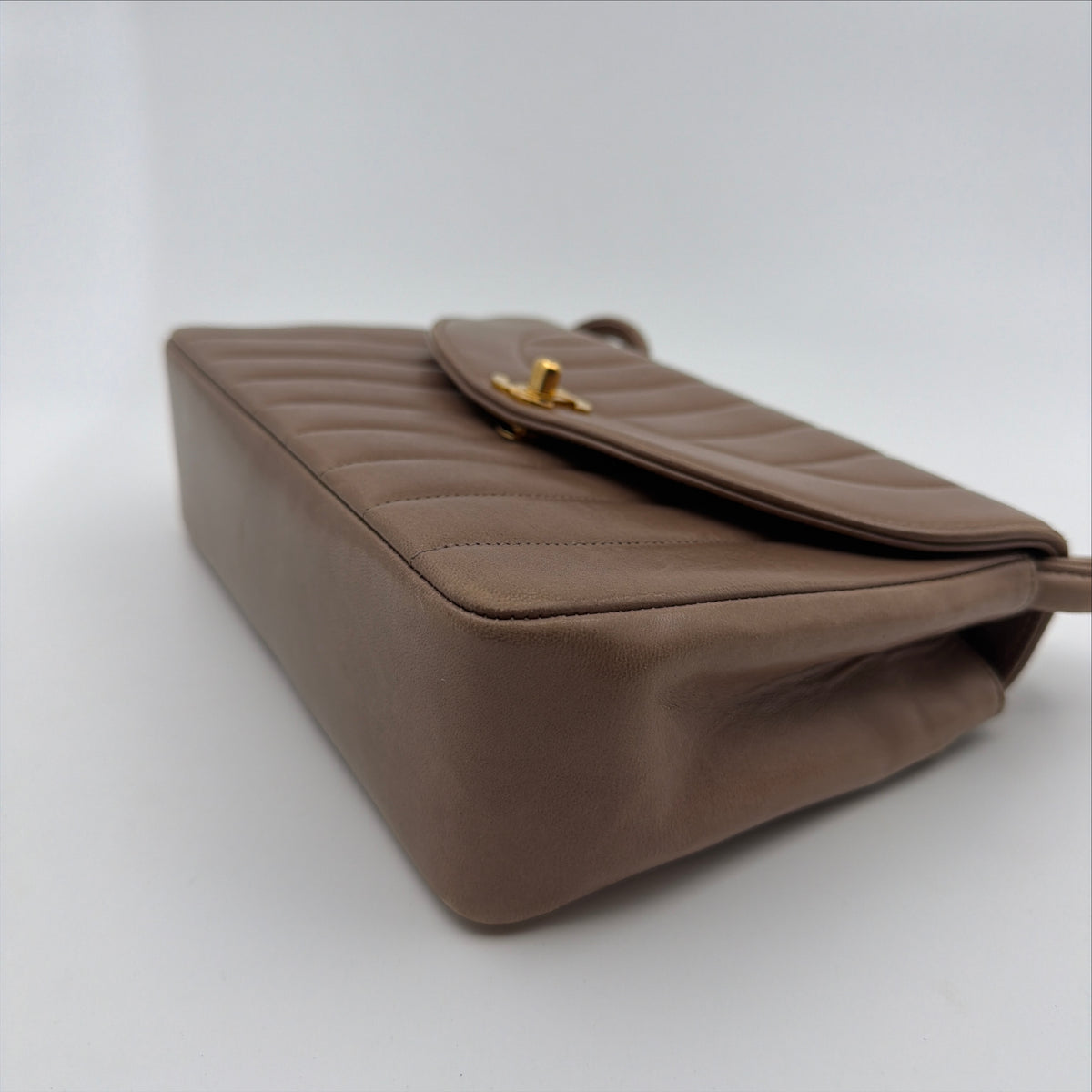 Pre-Owned Brown Piano Lambskin Single Flap Shoulder Bag