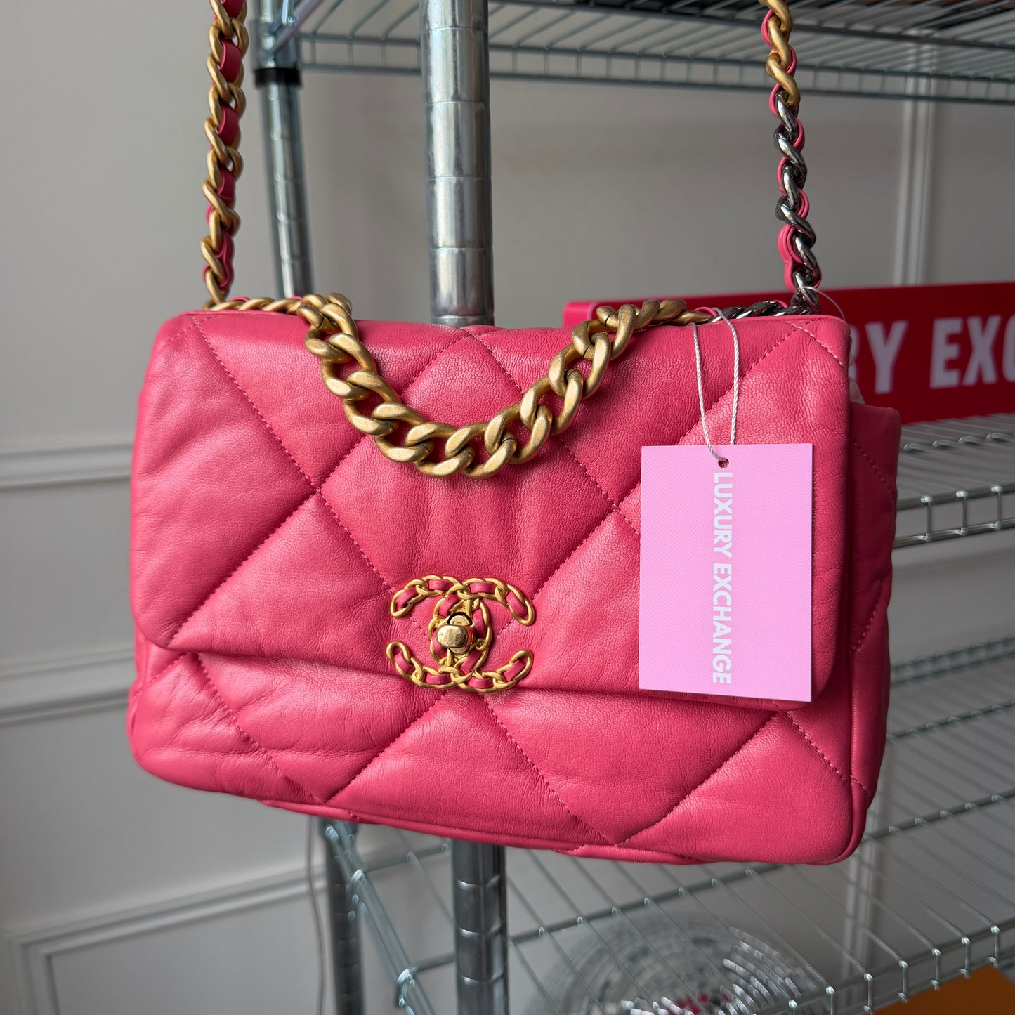 Pre-Owned Pink Shiny Lambskin Leather 19 Crossbody Bag