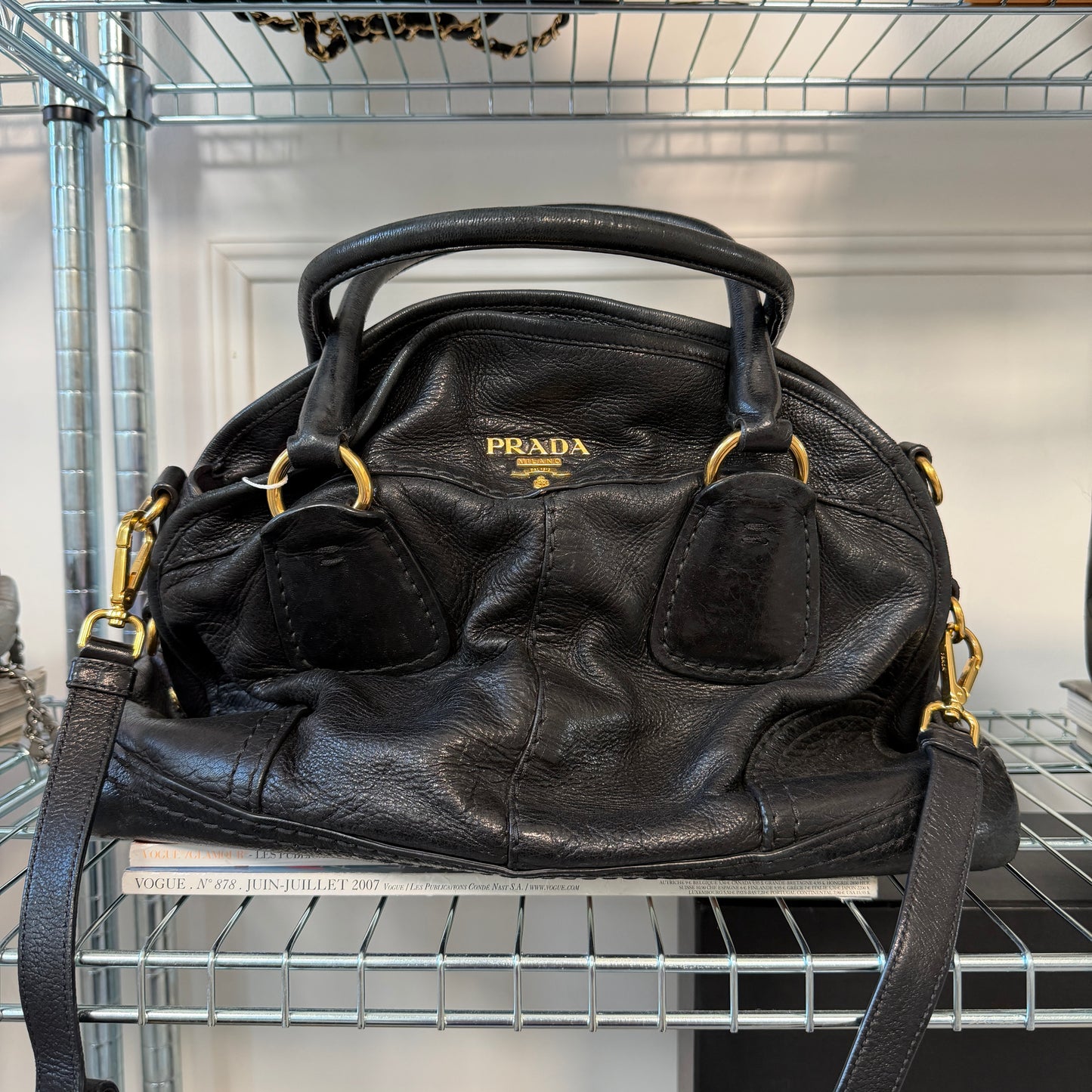 Pre-Owned Black Leather Shoulder Bag