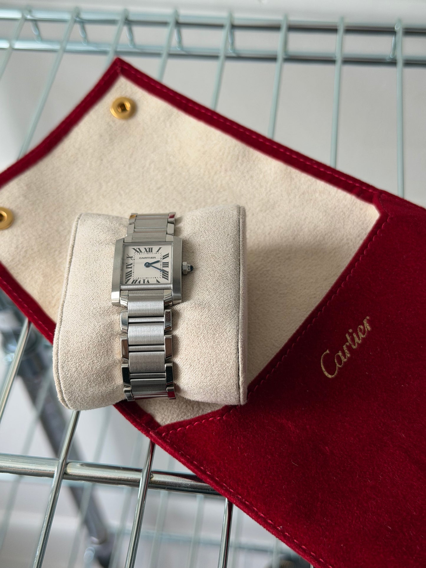 Pre-Owned White Steel Small Tank Francaise