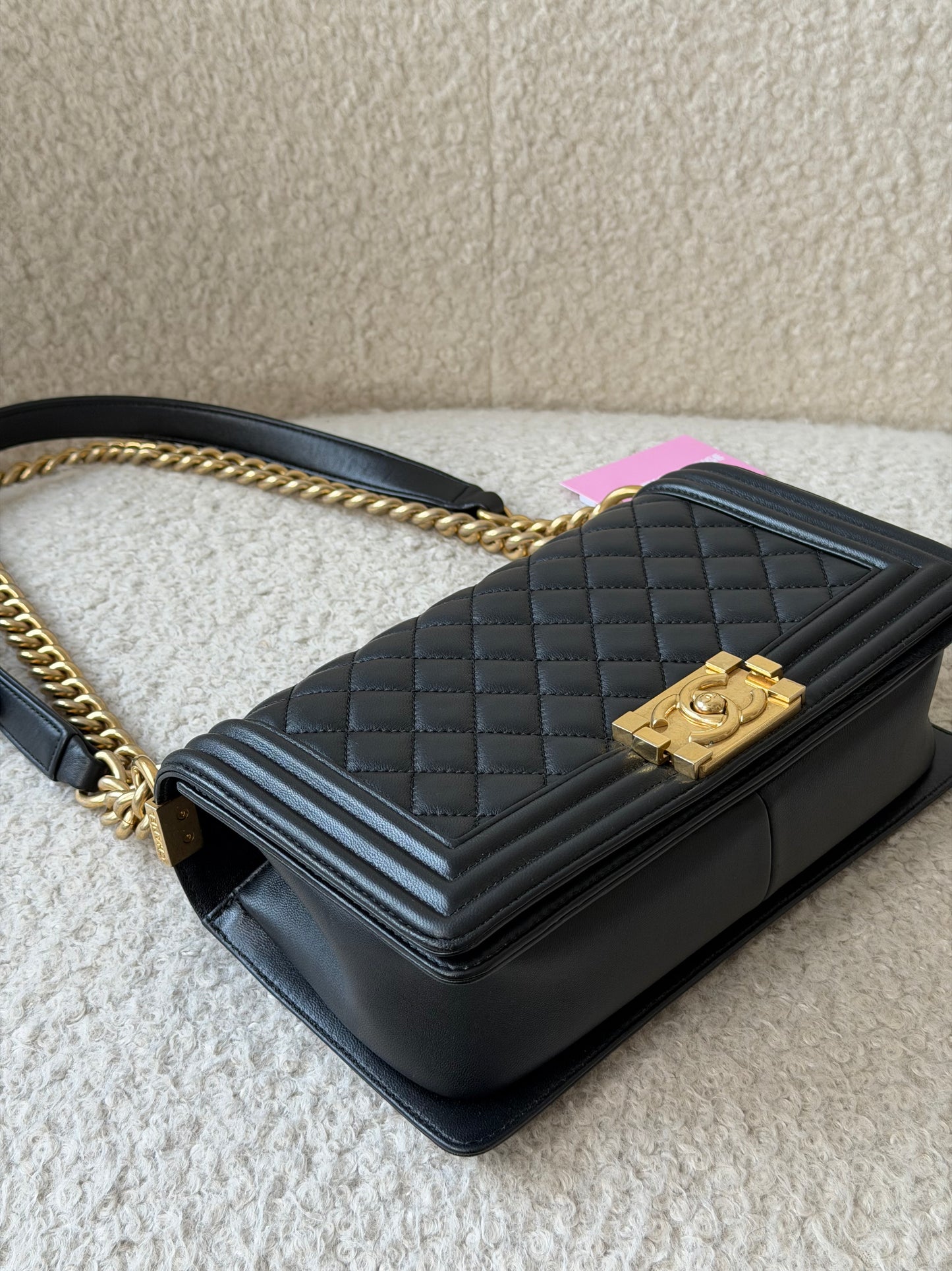 Pre-Owned Black Matelassé Lambskin Leather Boy Single Flap Handbag