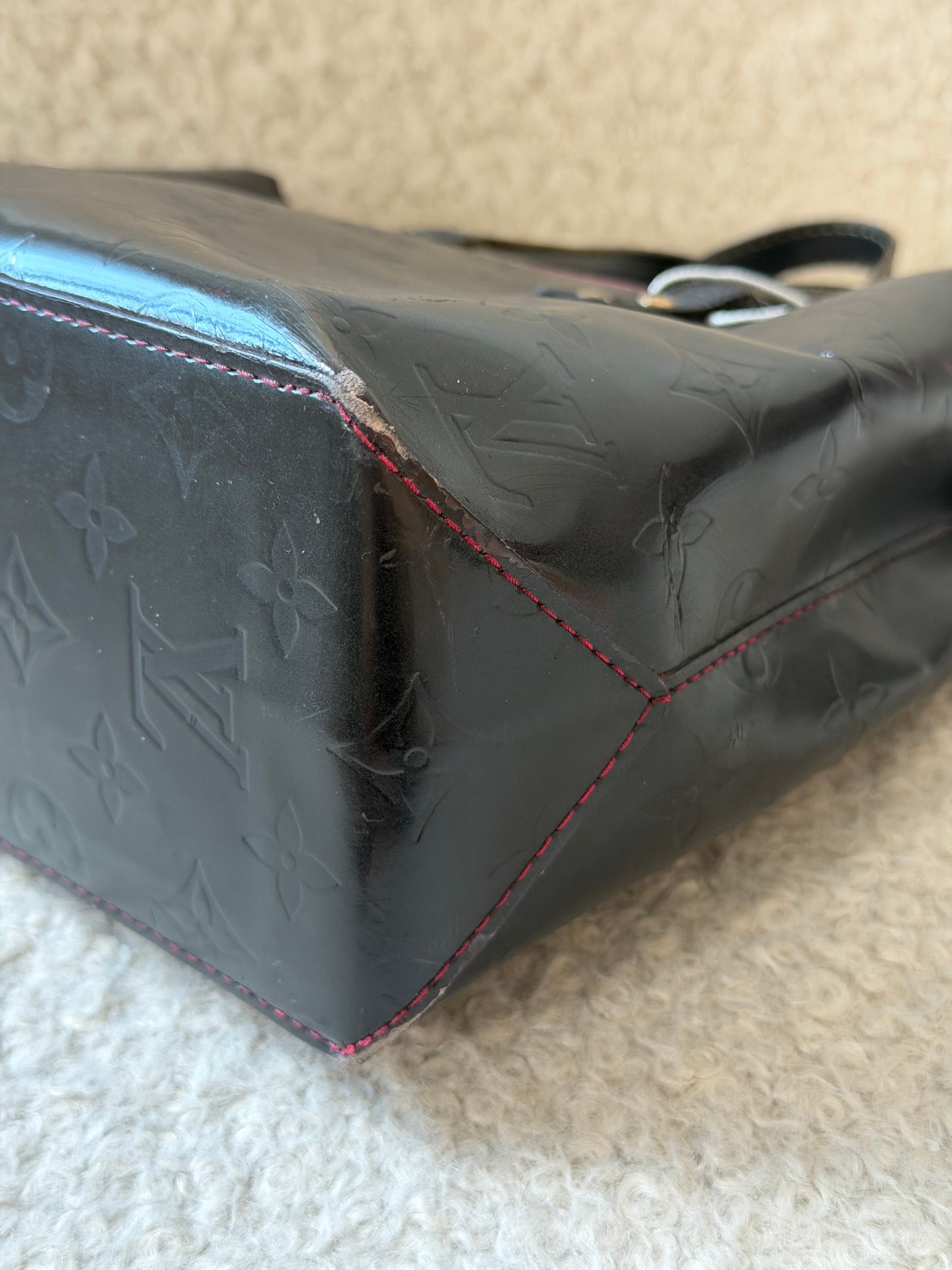 Black Monogram Vernis Leather Reade PM