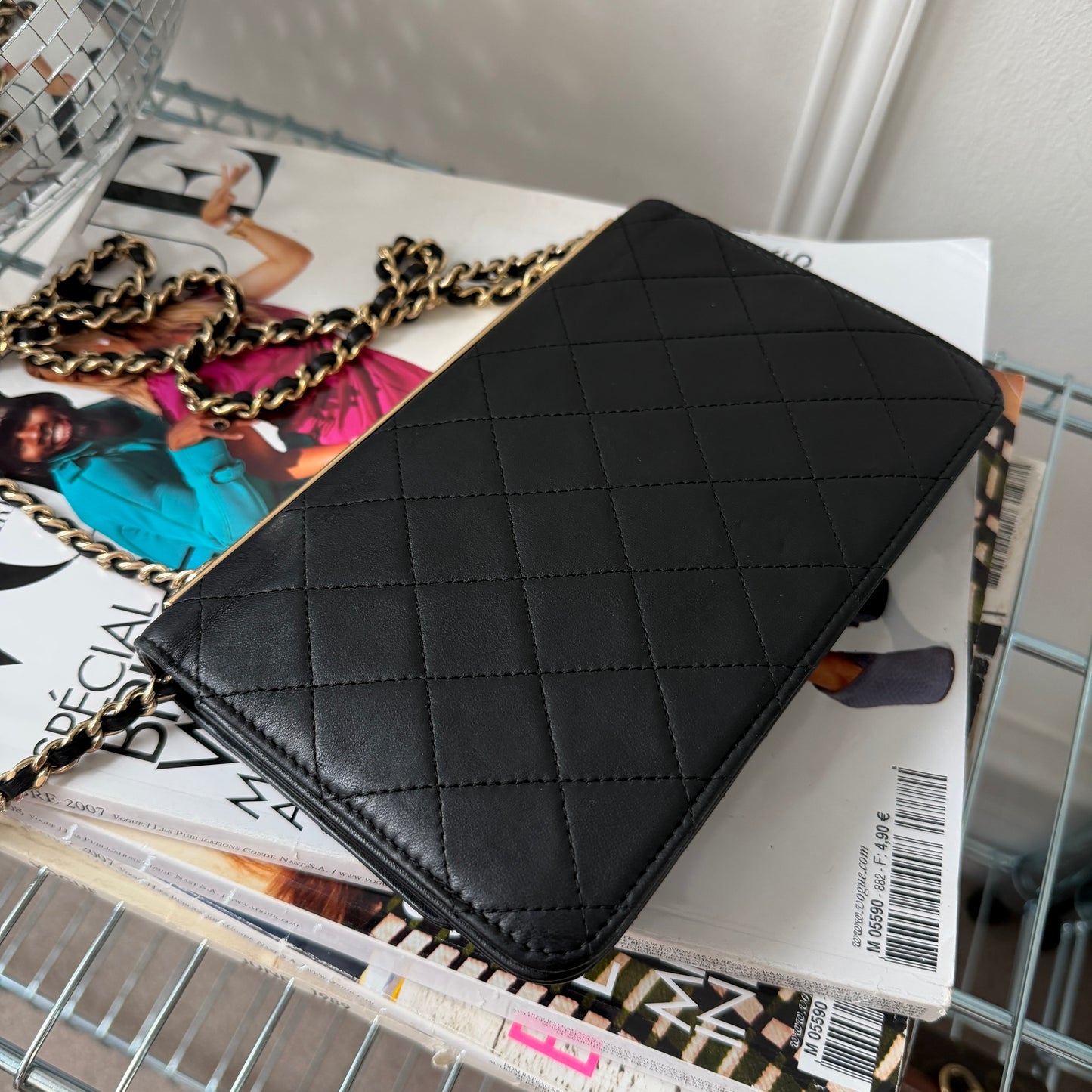 Pre-Owned Black Matelassé Lambskin Leather Wallet on Chain