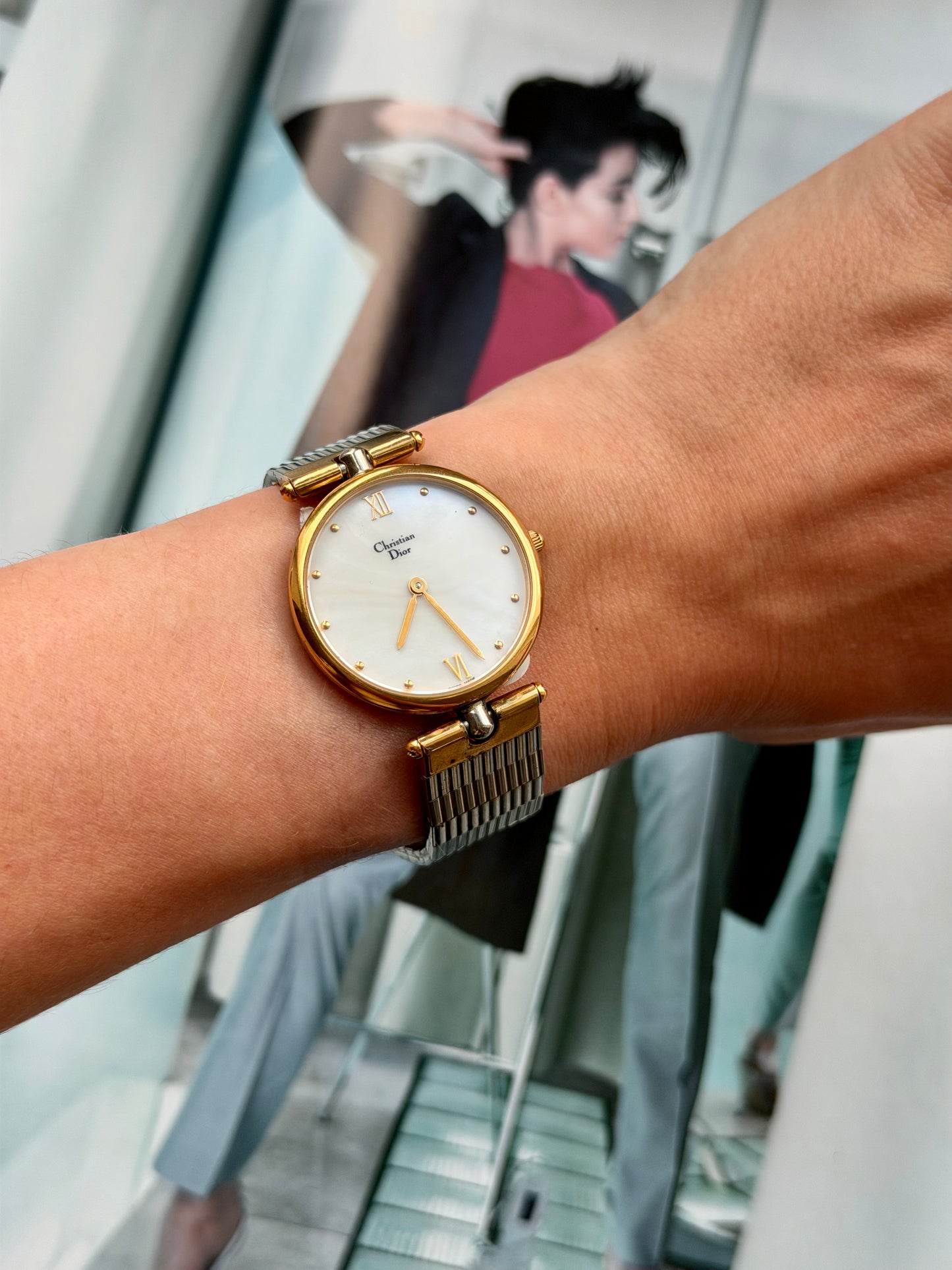 Pre-Owned Mother of Pearl Two-Tone Metal Watch