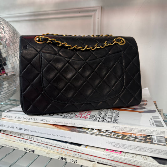 Pre-Owned Black Matelassé Lambskin Small Classic Double Flap Shoulder Bag