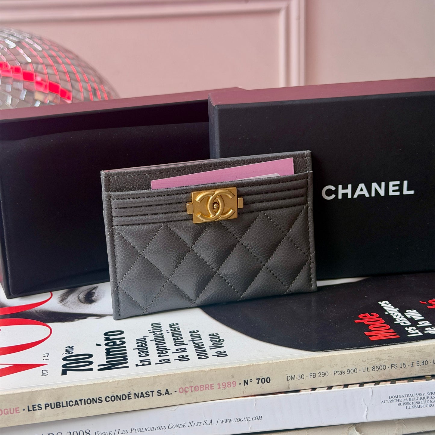 Pre-Owned Grey Boy Caviar Leather Cardholder