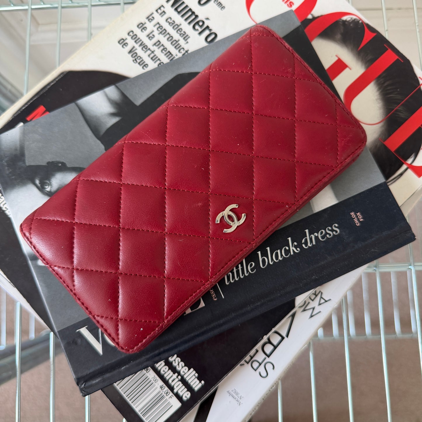 Pre-Owned Red Matelassé Lambskin Leather Fold Wallet