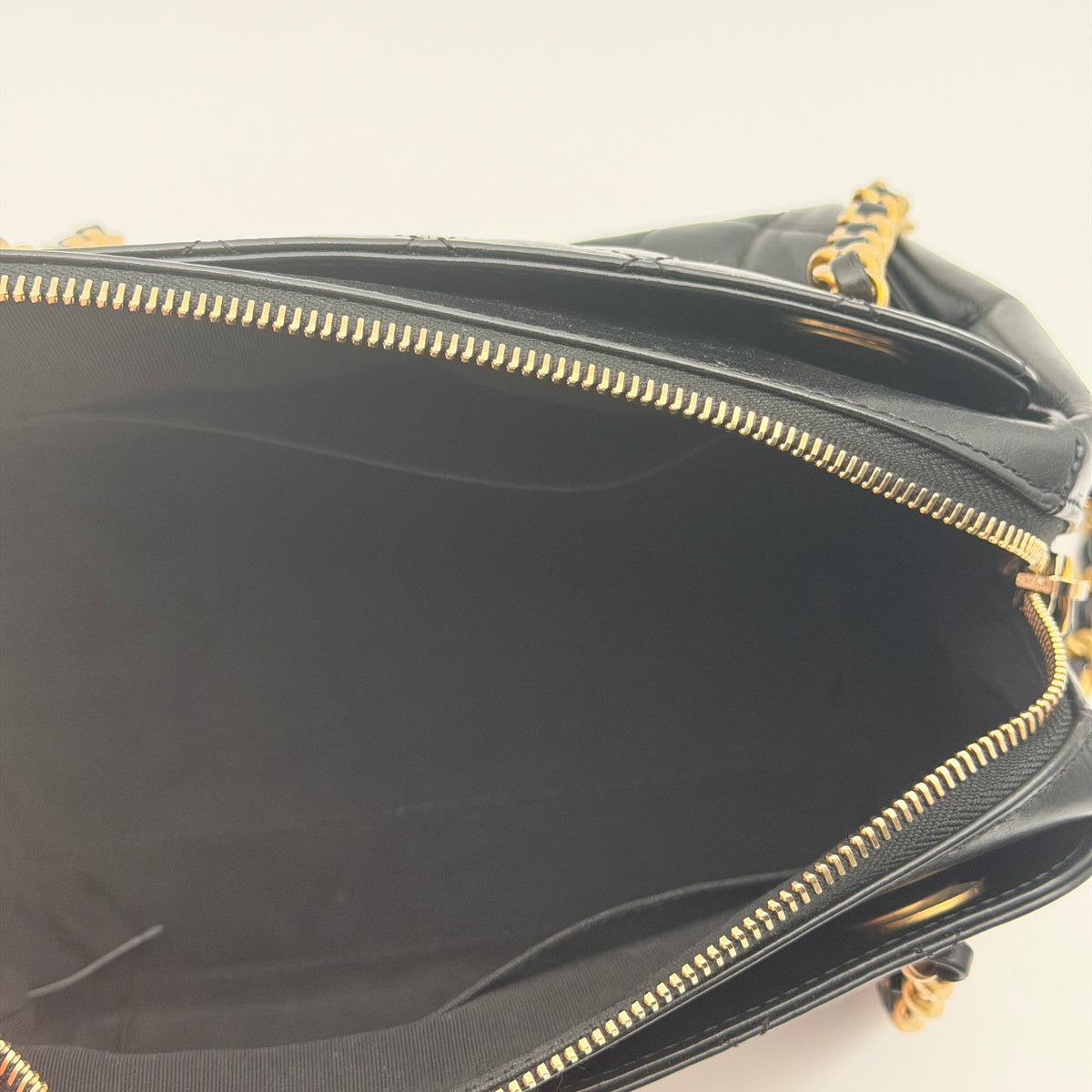 Pre-Owned Black Matelassé Calfskin Leather Bowling Bag