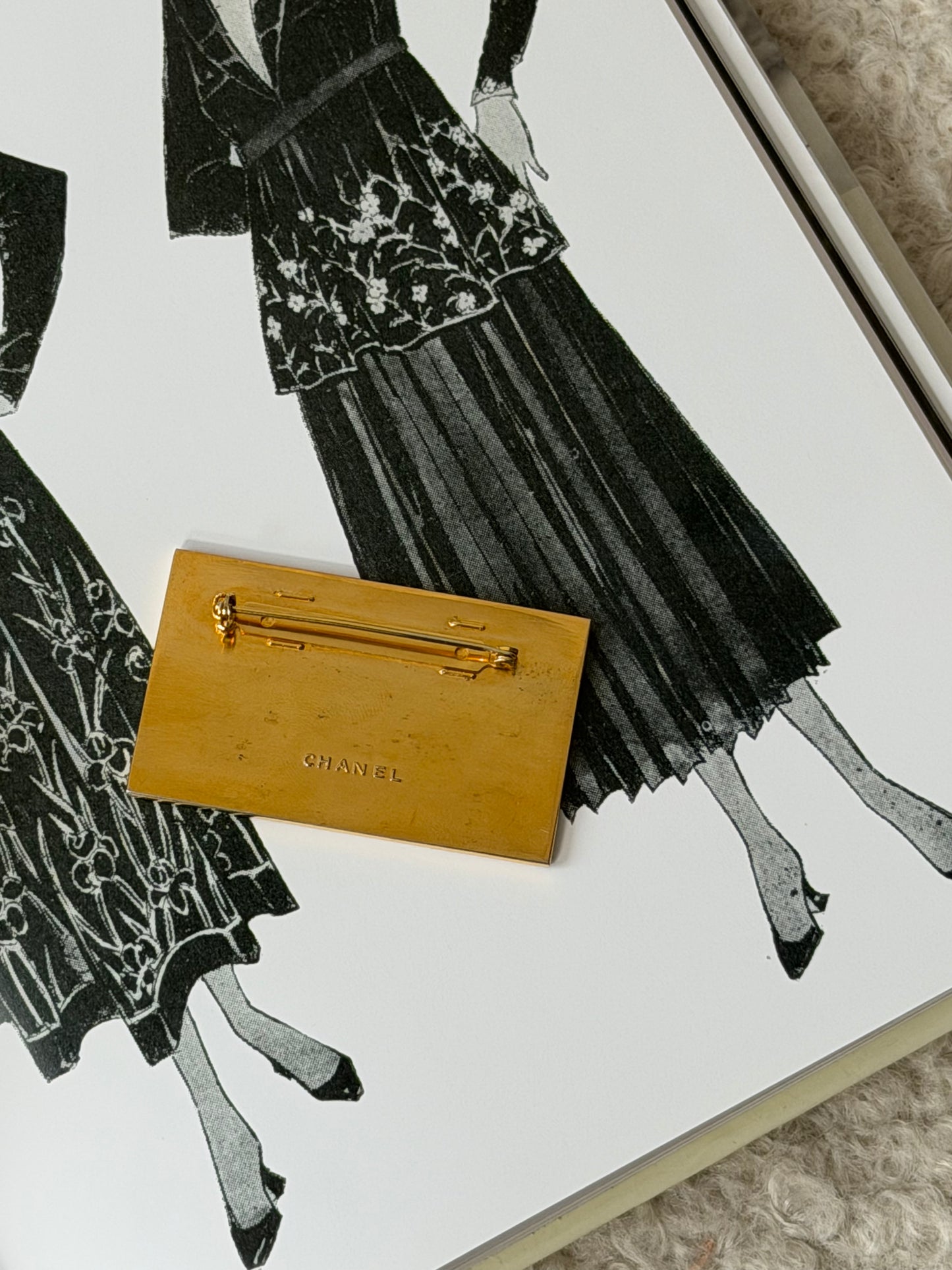 CHANEL Plate Brooch