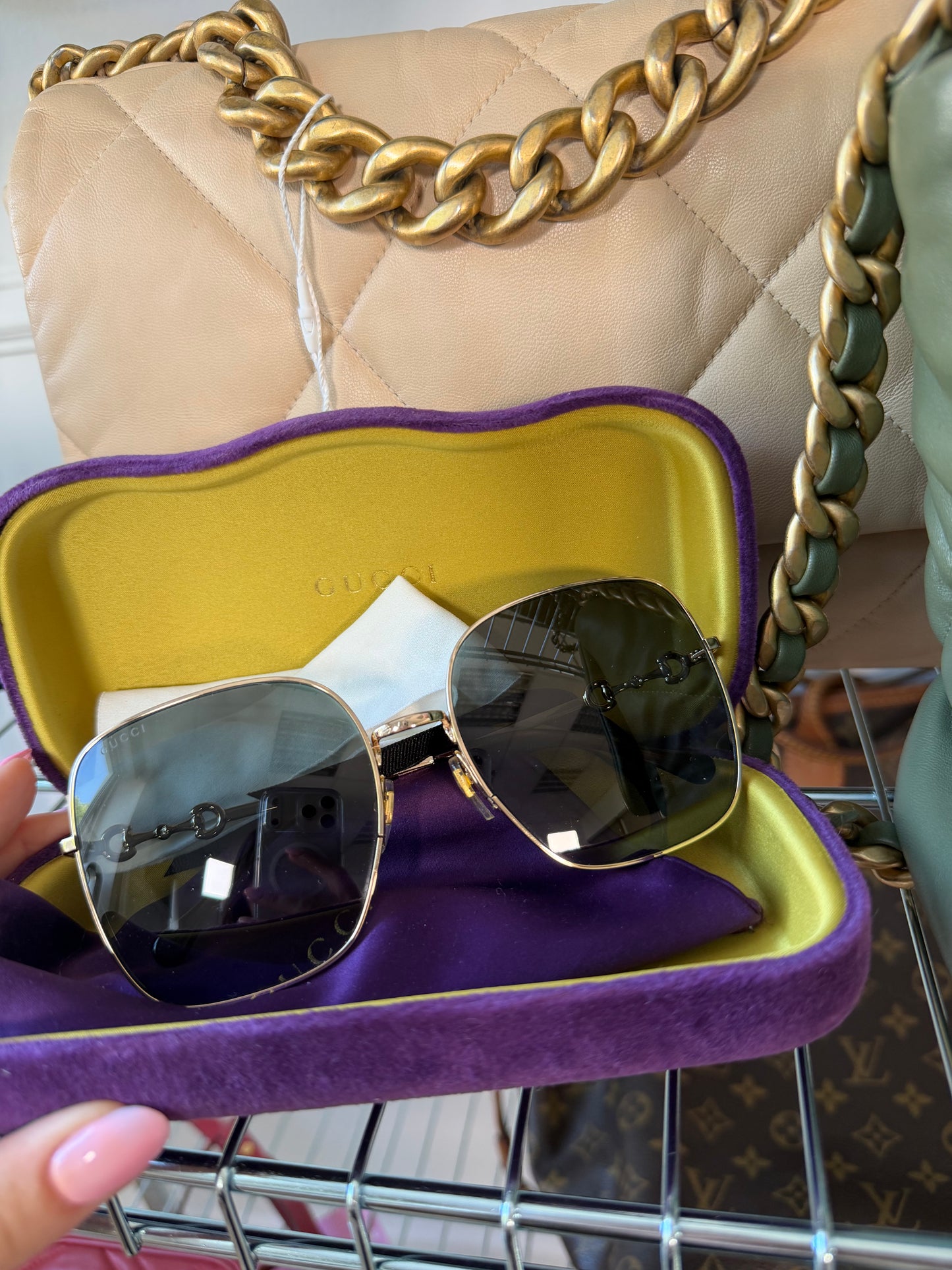 Pre-Owned Gold Sunglasses