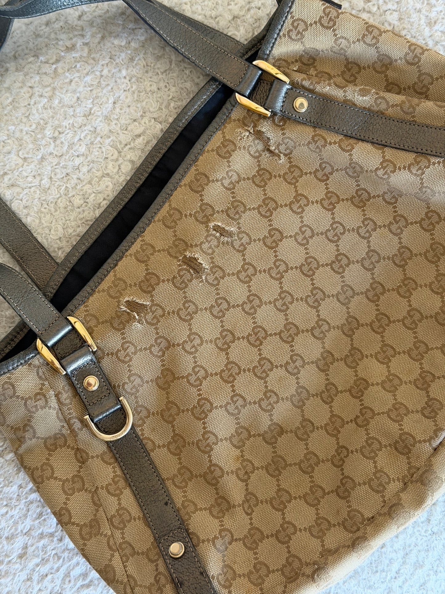 Pre-Owned Beige GG Canvas Shoulder Bag