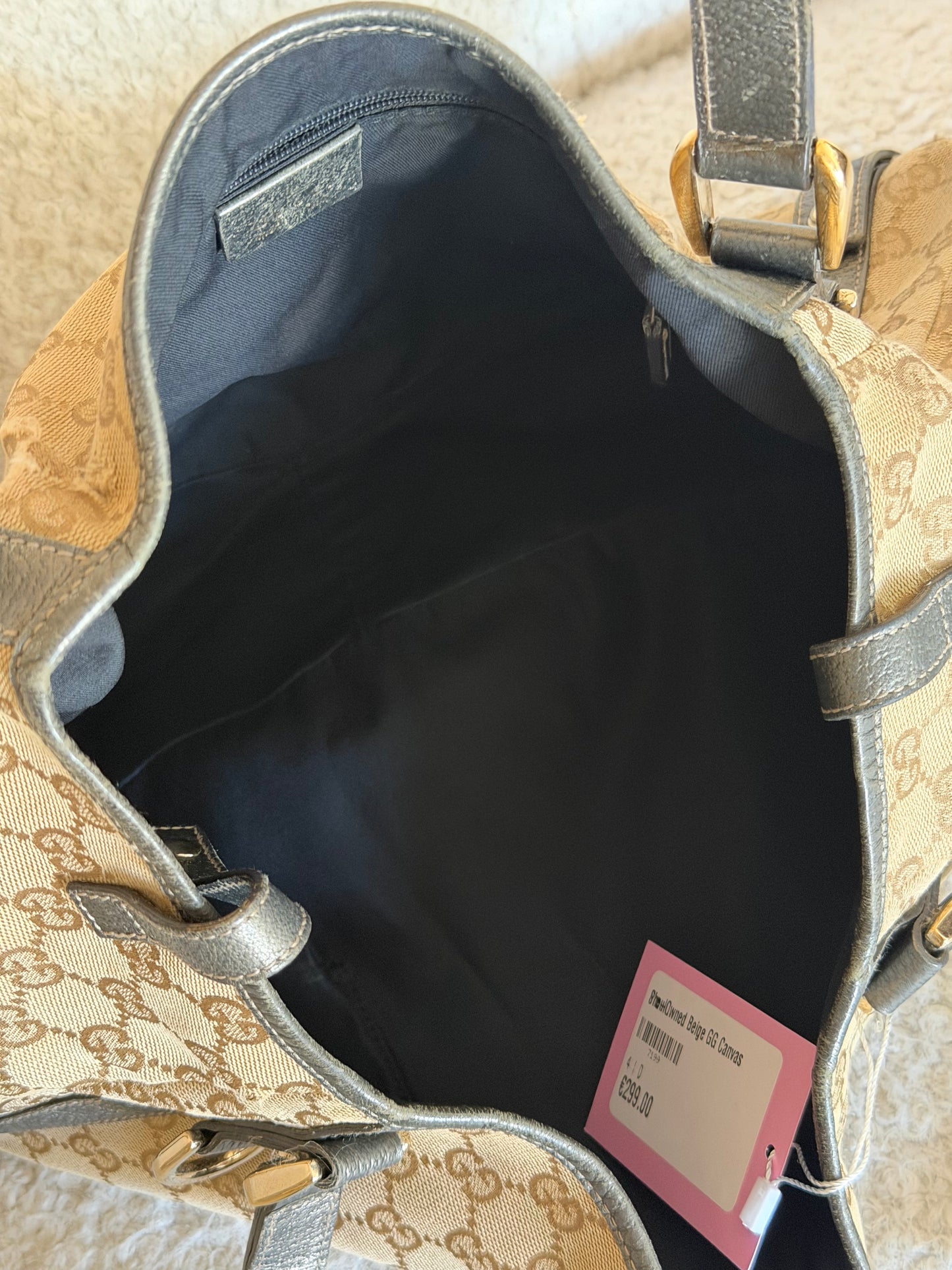 Pre-Owned Beige GG Canvas Shoulder Bag