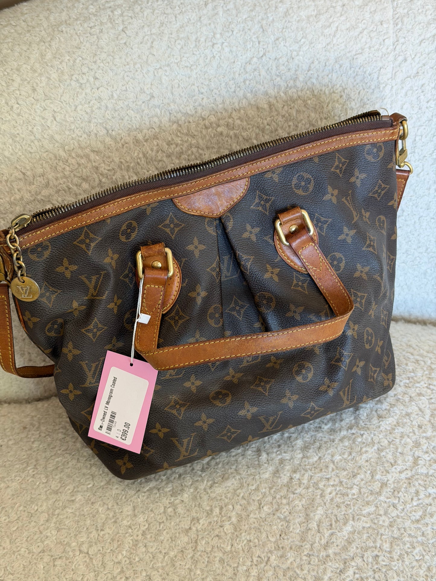 Pre-Owned LV Monogram Canvas Handbag MM