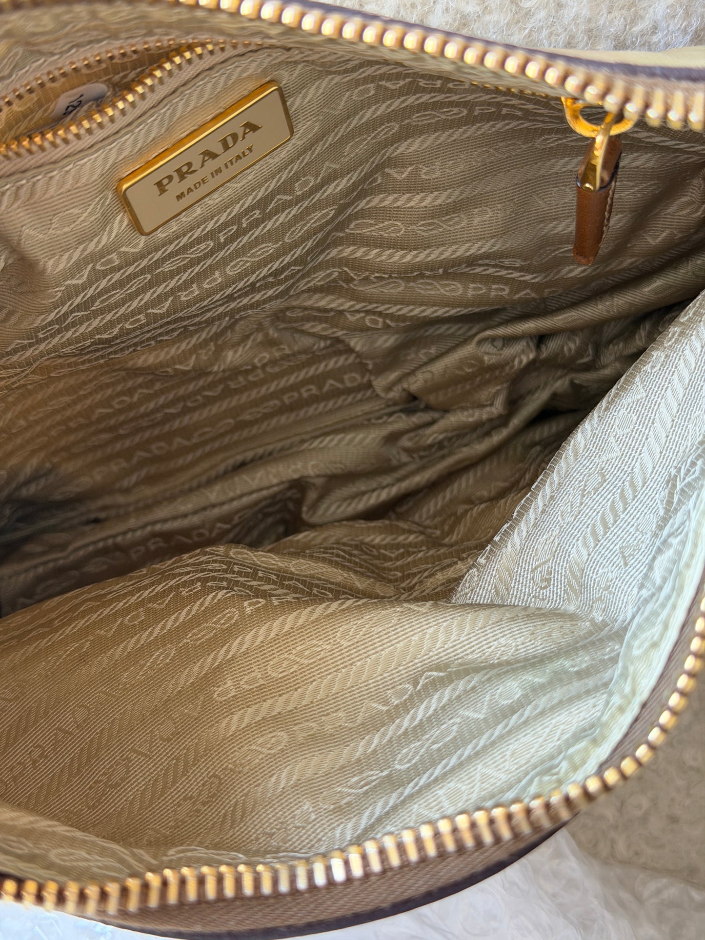 Pre-Owned Beige Nylon/Saffiano Leather Messenger Bag
