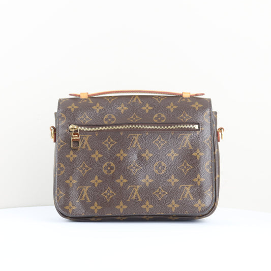 Louis Vuitton Pochette Metis