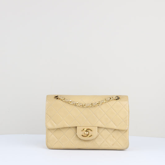 Small Classic Flap