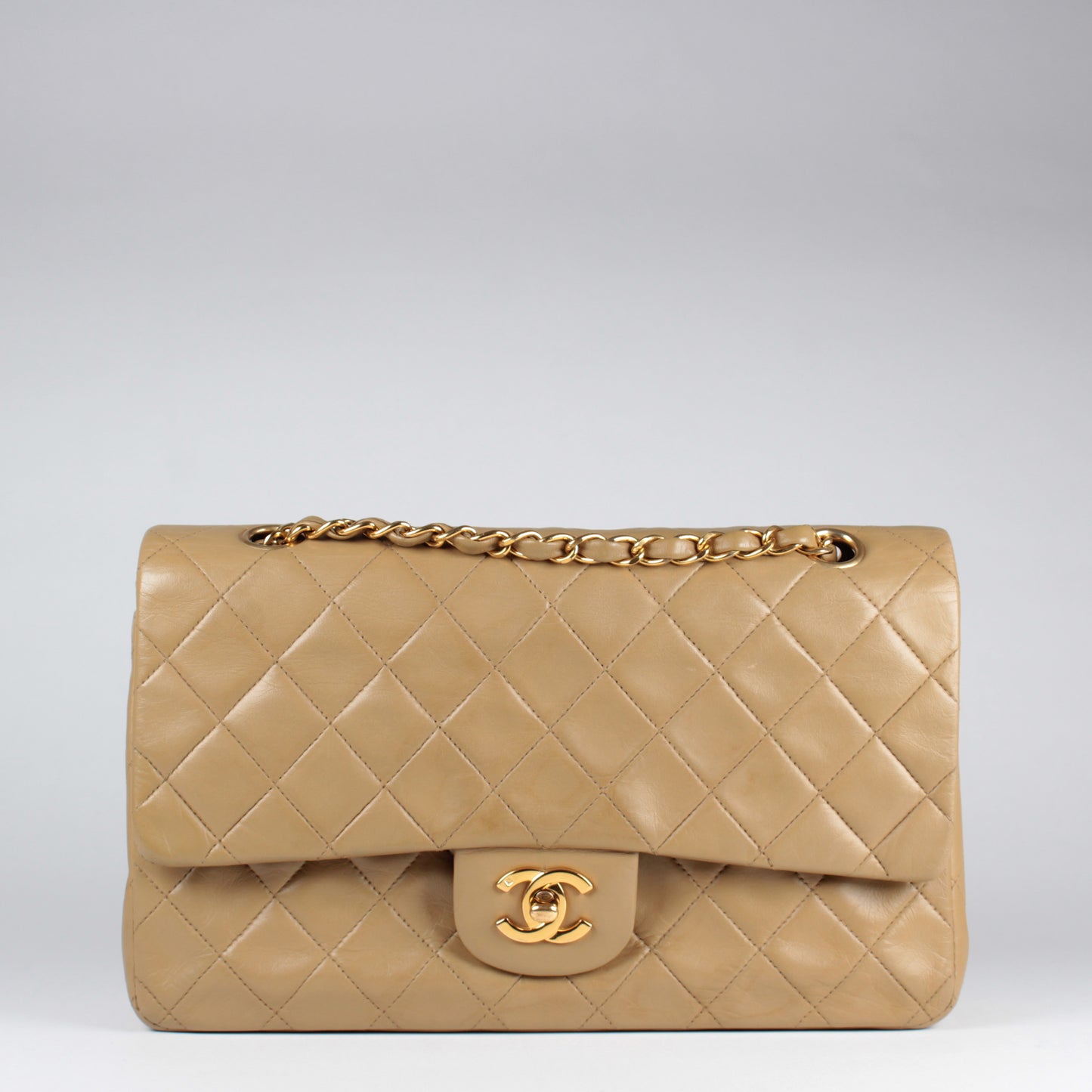 Medium Classic Double Flap
