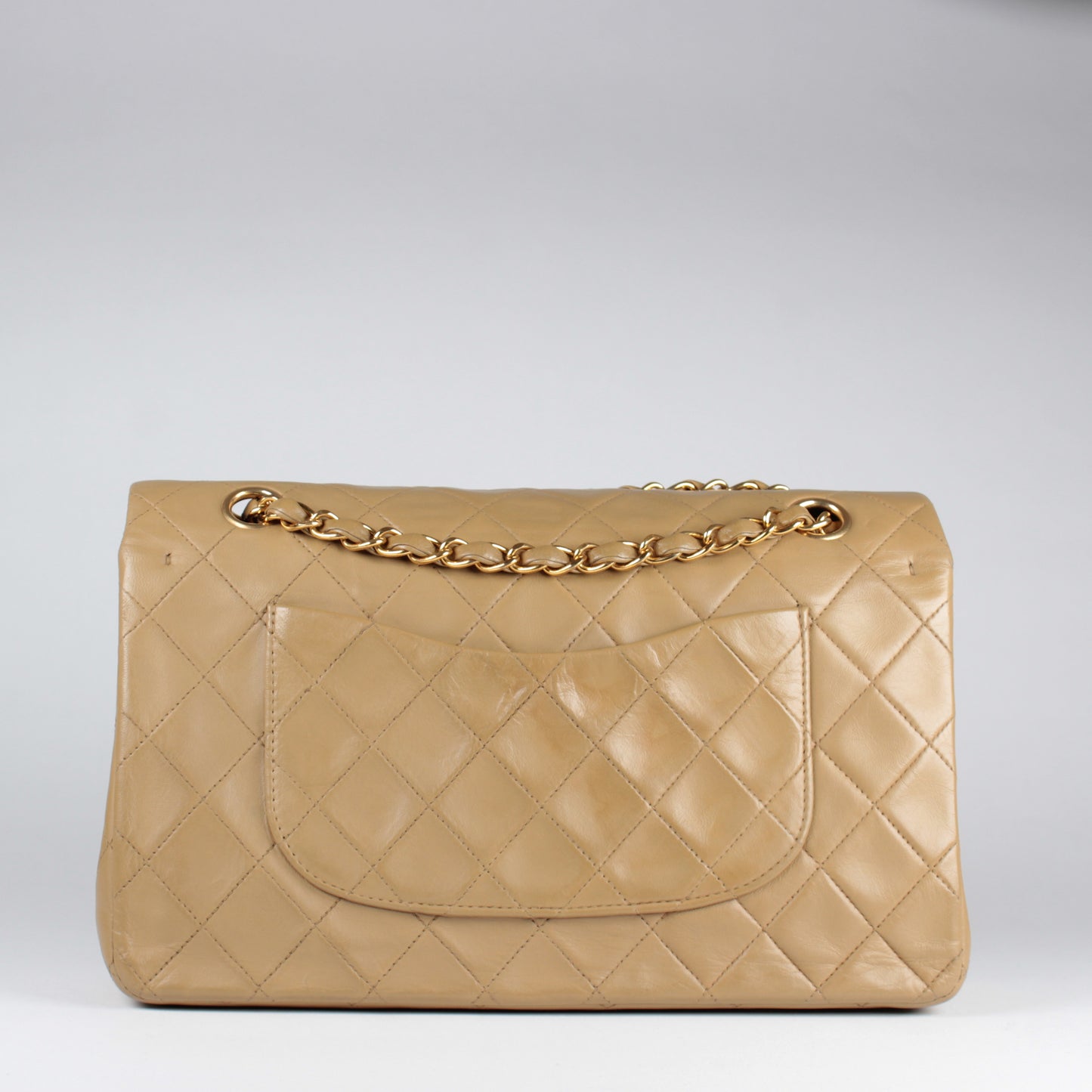 Medium Classic Double Flap