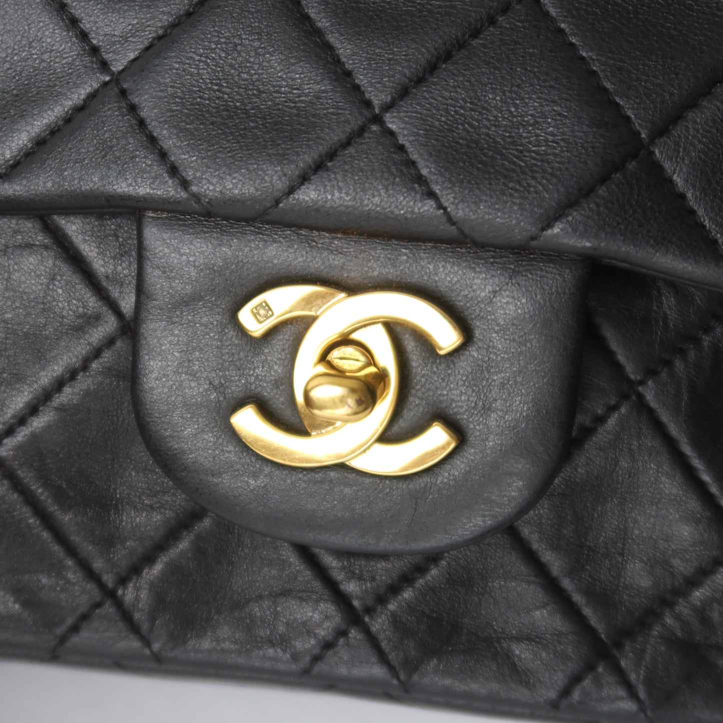 Small Classic Flap