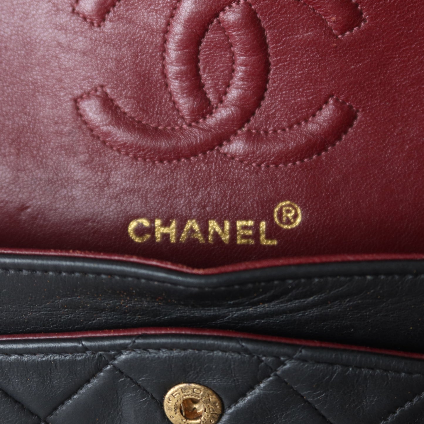 Small Classic Flap