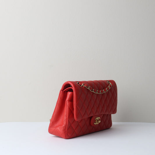 Medium Classic Flap