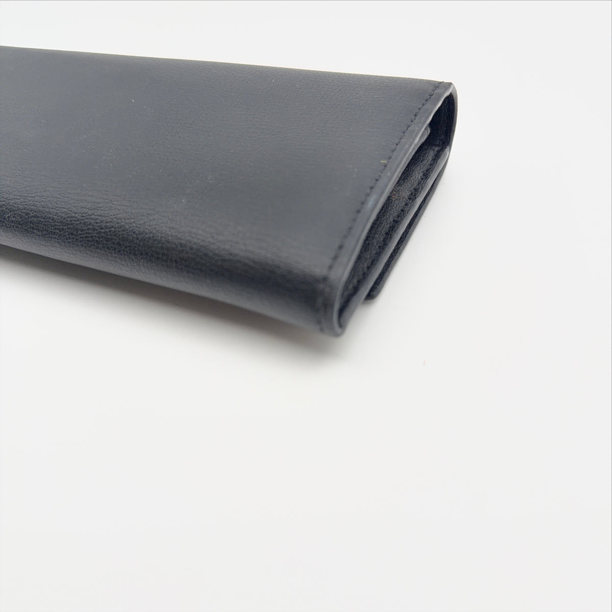 Pre-Owned Black Leather Wallet