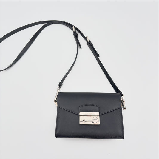 Pre-Owned Black Saffiano Leather Crossbody Bag