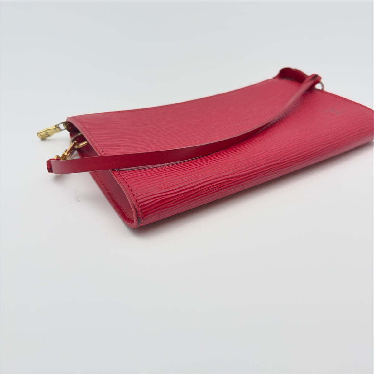 Pre-Owned Red Epileather Pochette Shoulder Bag
