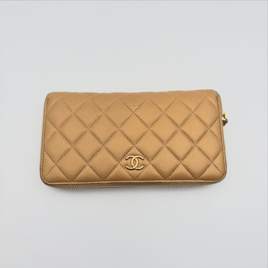 Pre-Owned Gold Matelassé Lambskin Leather Wallet