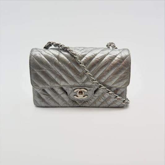 Pre-Owned Silver Metallic Patent Mini Rectangle Crossbody Bag