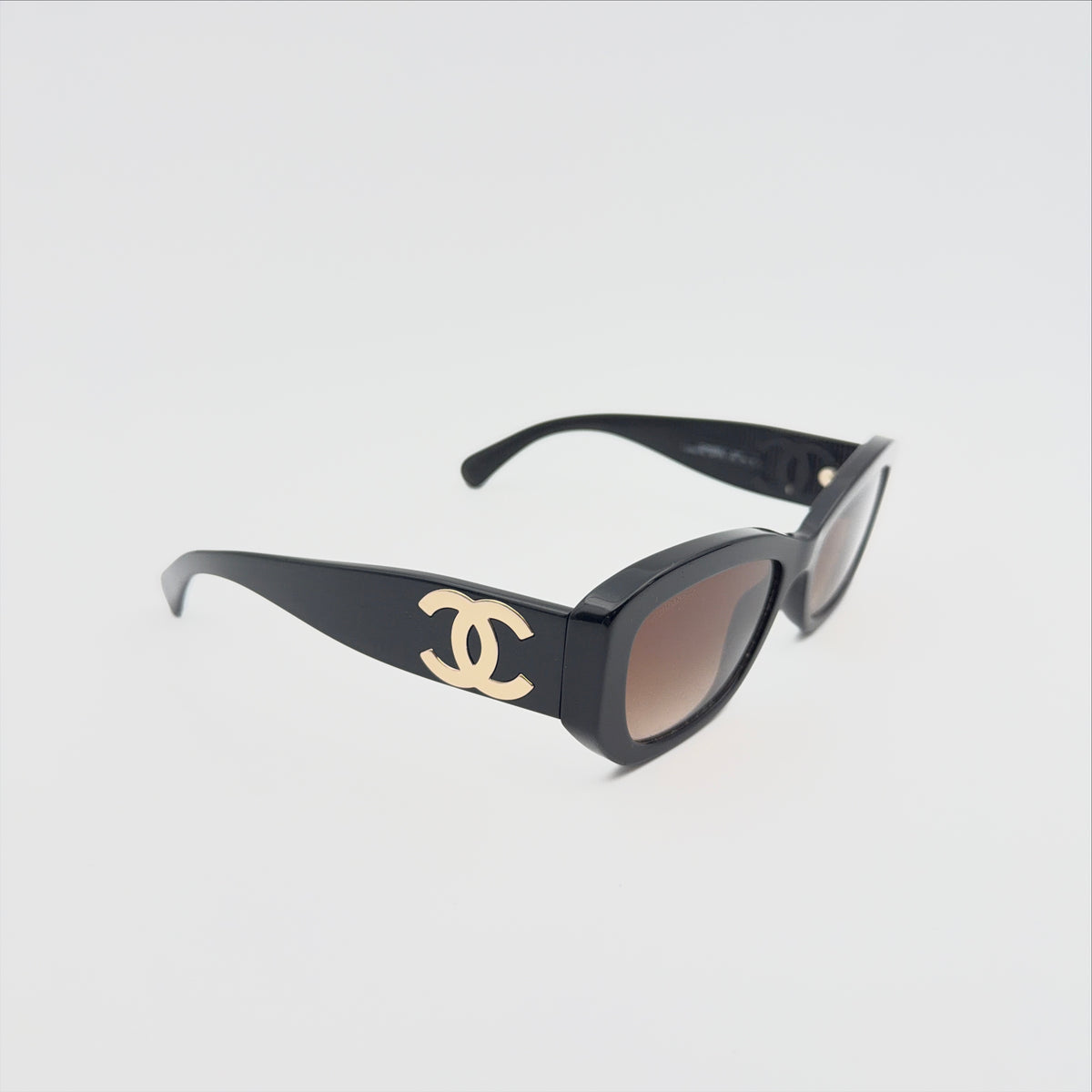 Pre-Owned Black CC Sunglasses