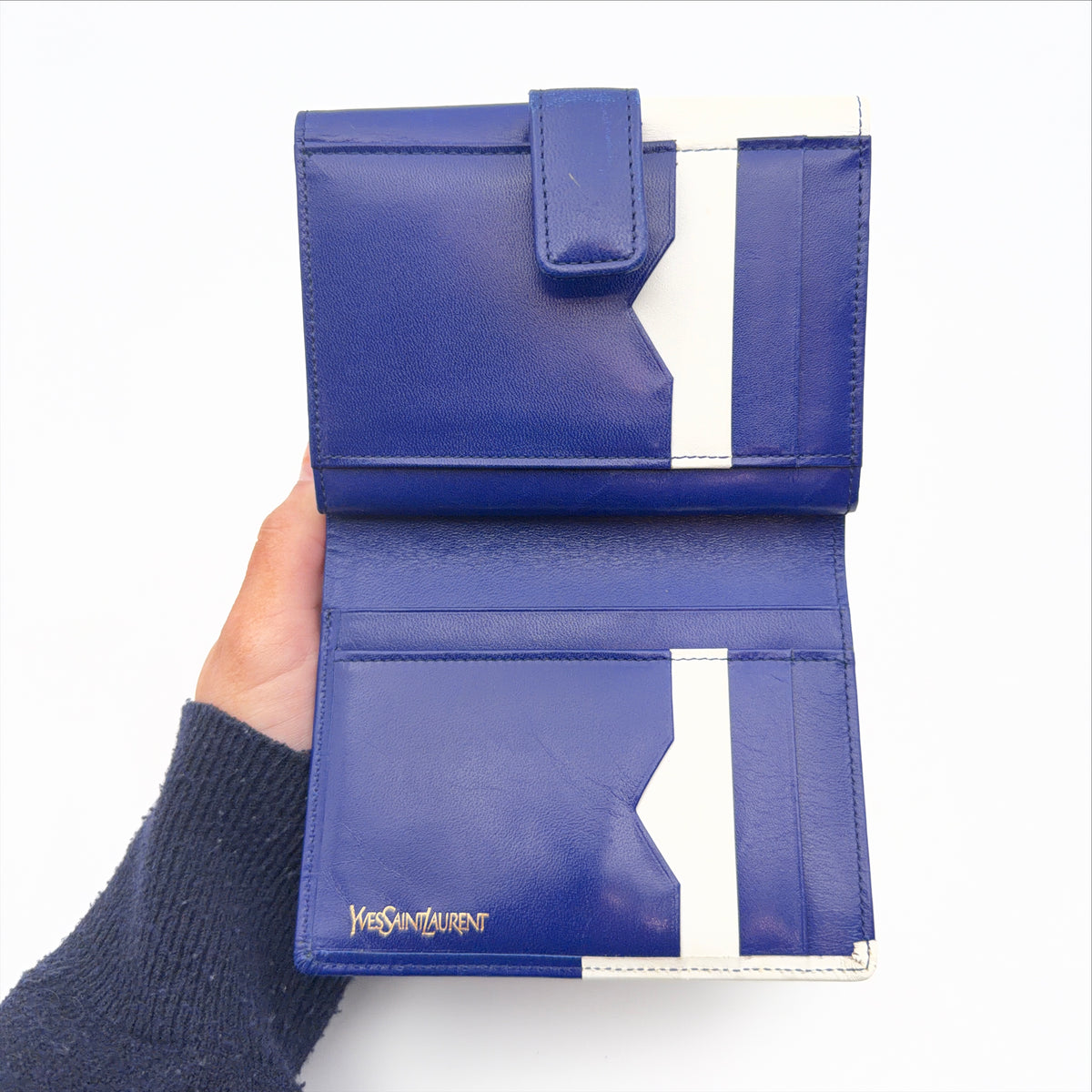 Pre-Owned White/Blue Leather Wallet