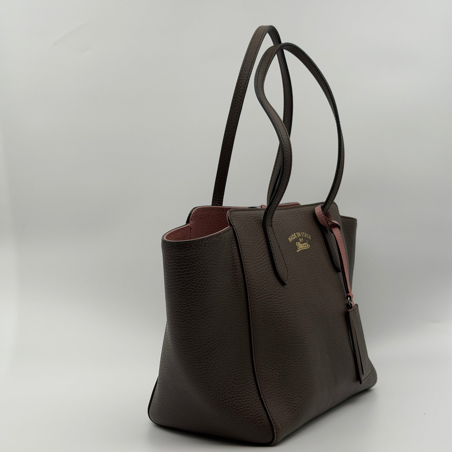 Pre-Owned Etoupe Pebbled Leather Shopper Tote