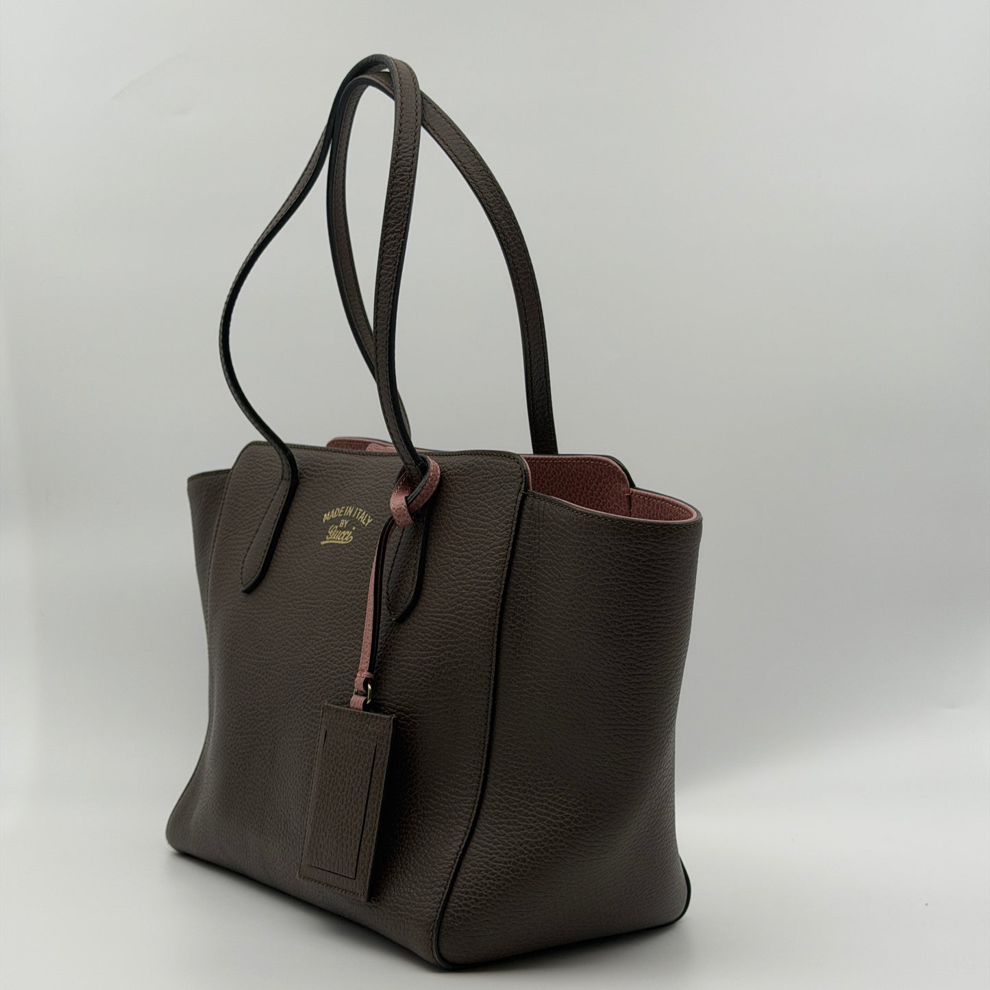 Pre-Owned Etoupe Pebbled Leather Shopper Tote