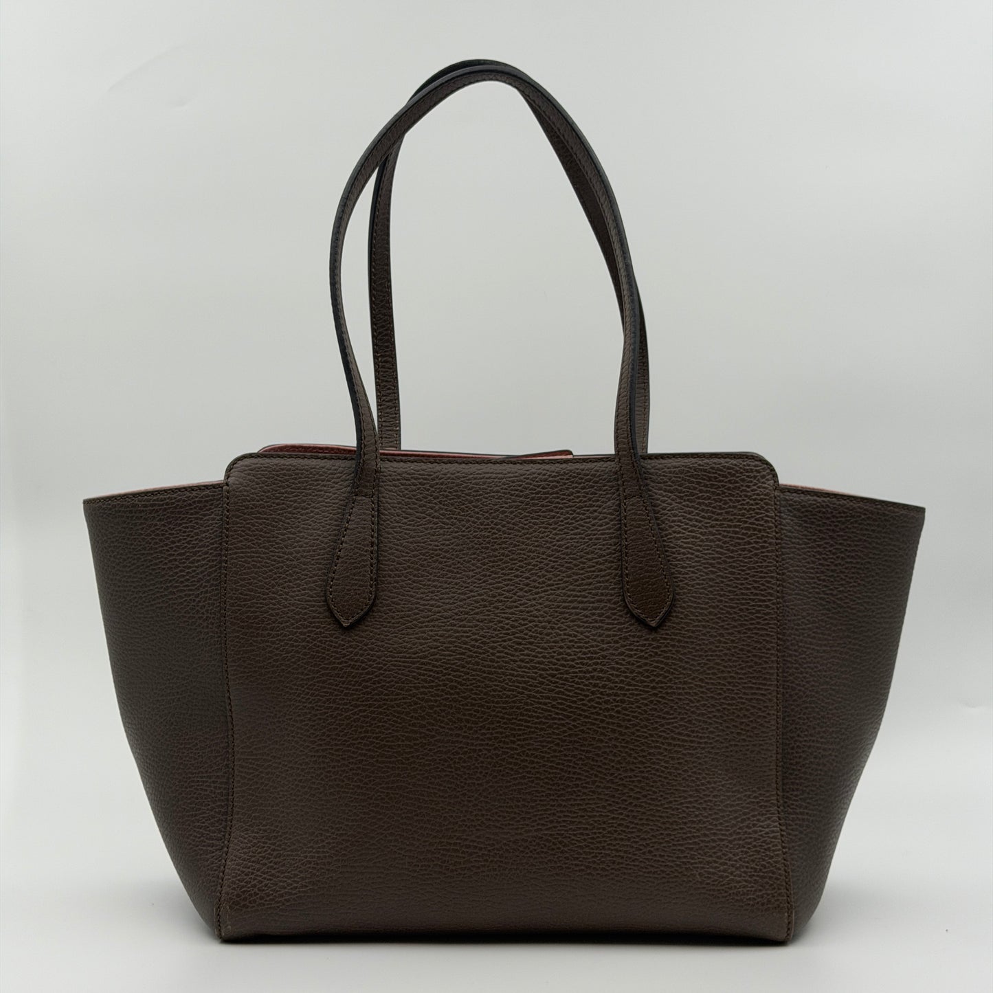 Pre-Owned Etoupe Pebbled Leather Shopper Tote