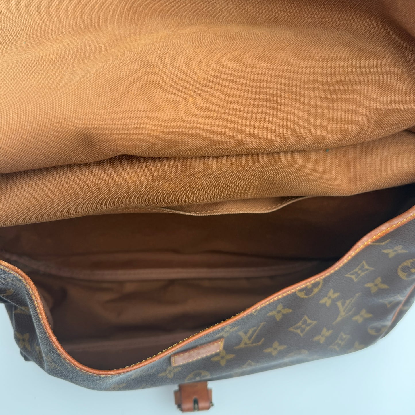 Pre-Owned LV Monogram Canvas Saumur 35 Crossbody Bag