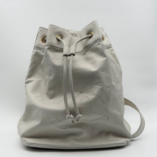Pre-Owned White Lambskin Leather Bucket Bag Backpack
