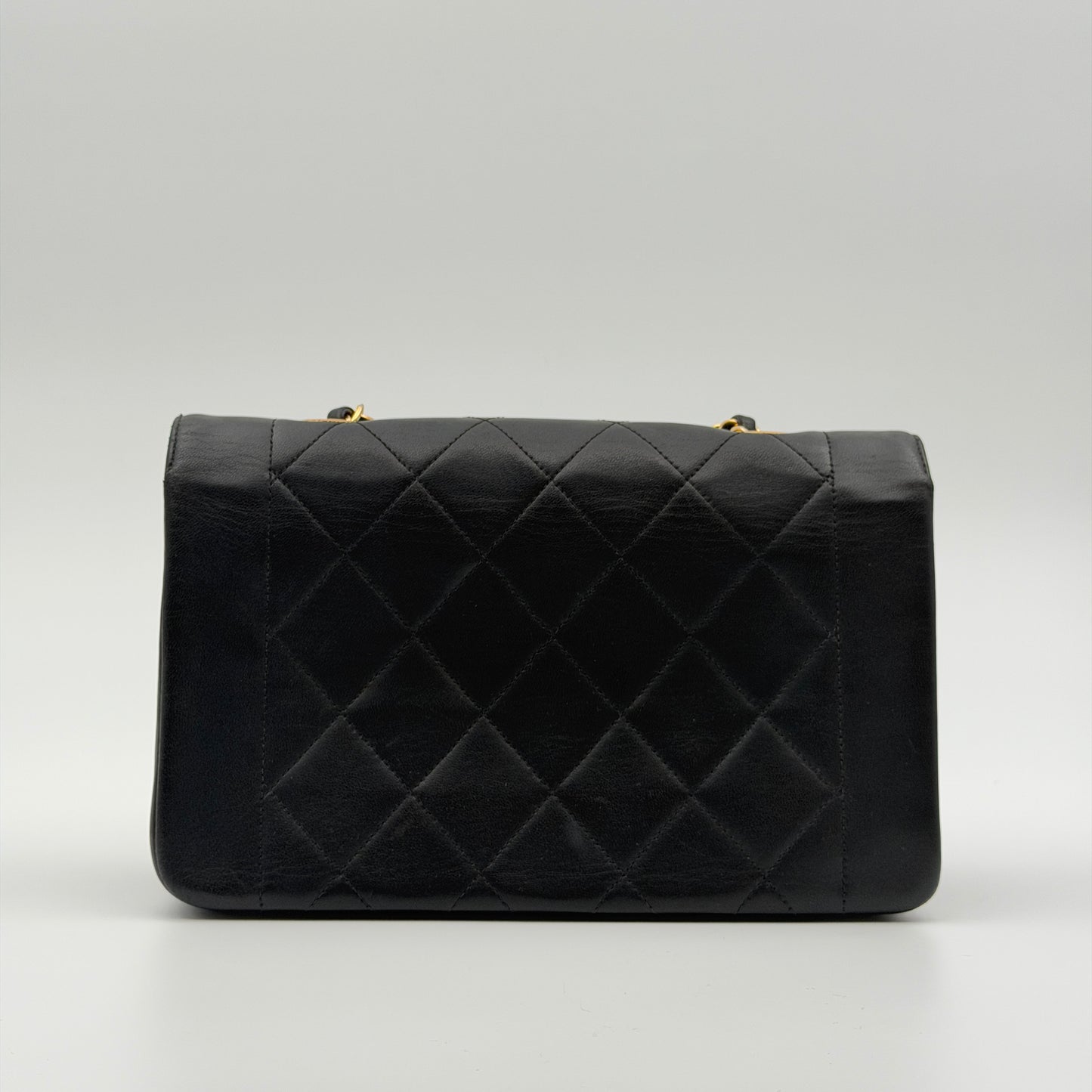 Pre-Owned Black Matelassé Lambskin Leather Diana Crossbody Bag