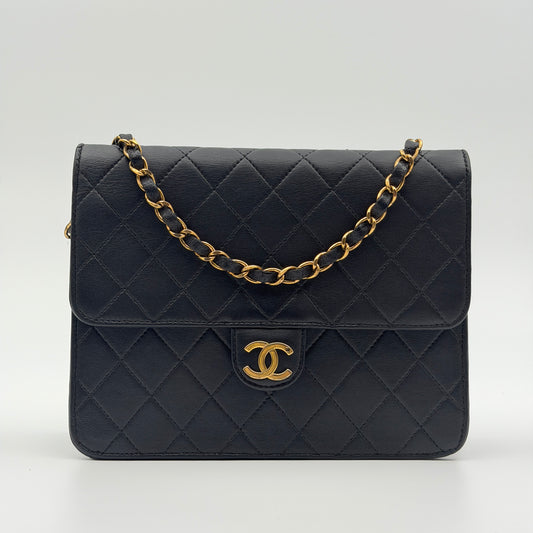 Pre-Owned Black Lambskin Square Single Flap Shoulder Bag
