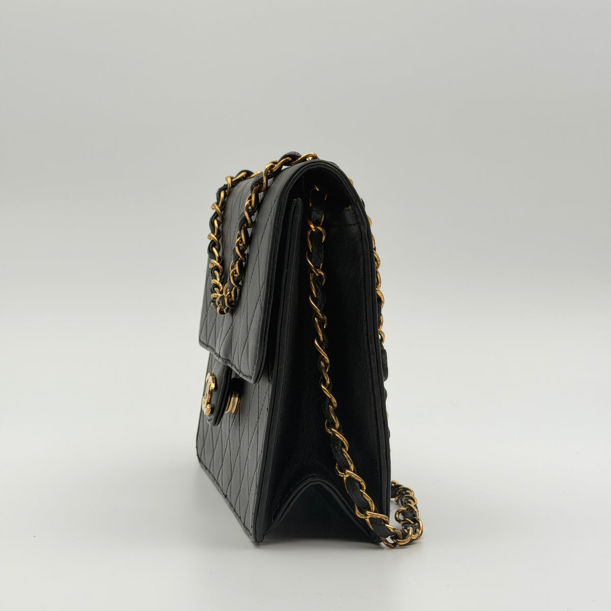 Pre-Owned Black Lambskin Square Single Flap Shoulder Bag