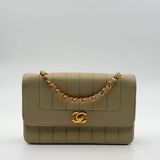 Pre-Owned Beige Piano Quilted Lambskin Leather Single Flap Crossbody