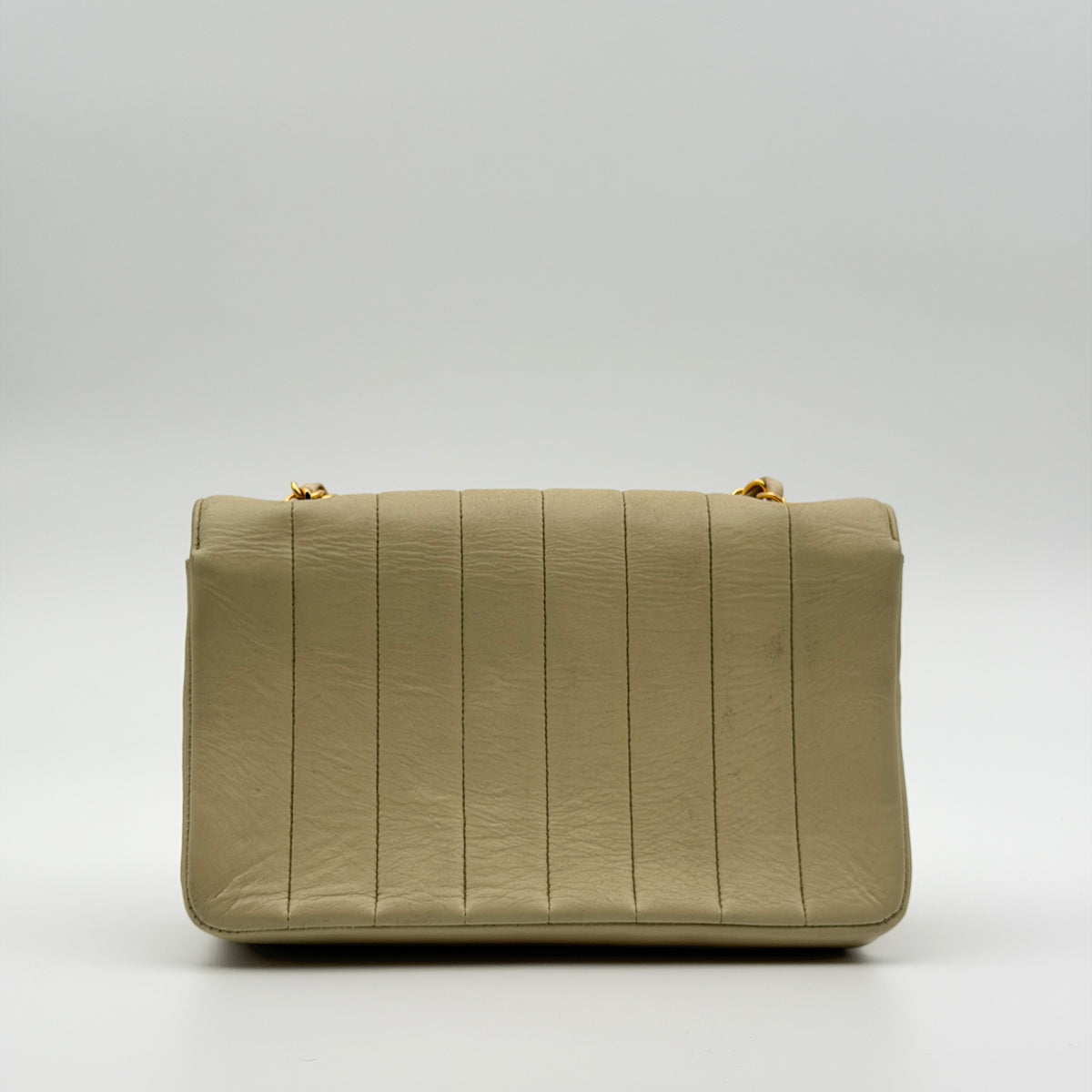 Pre-Owned Beige Piano Quilted Lambskin Leather Single Flap Crossbody