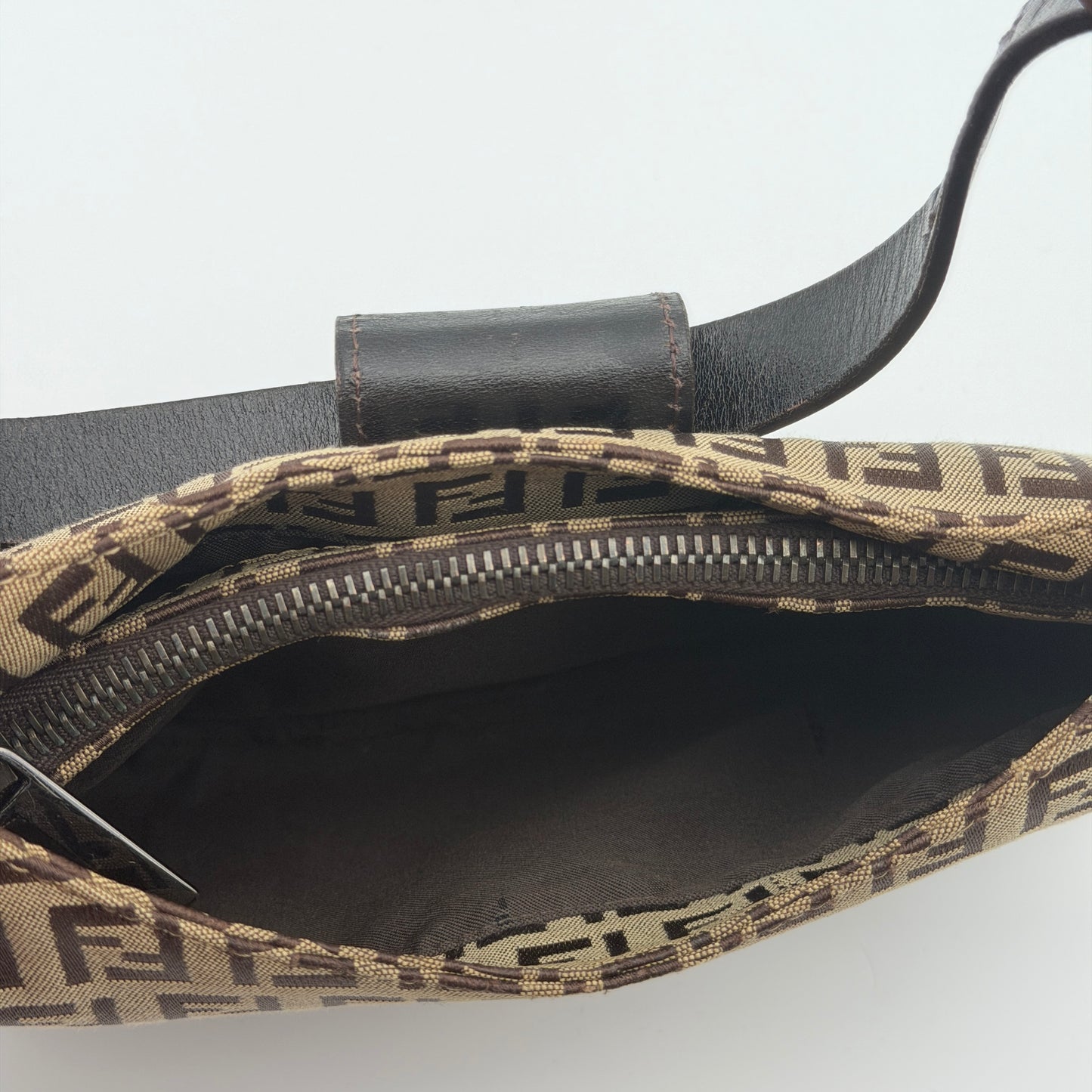 Pre-Owned Beige Zucchino Canvas Hobo Bag