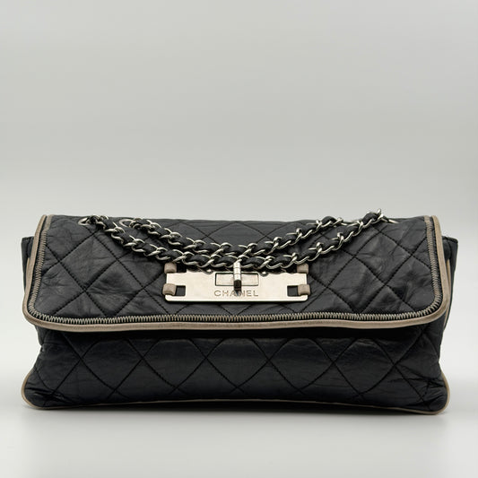 Pre-Owned Black Calfskin Mademoiselle Single Flap Shoulder Bag